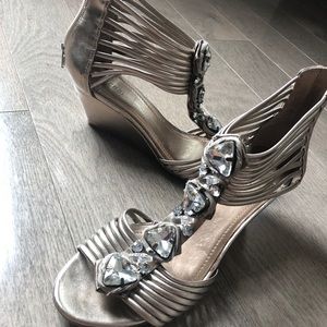 🚫Sold🚫BCBG Jeweled Wedge Sandals